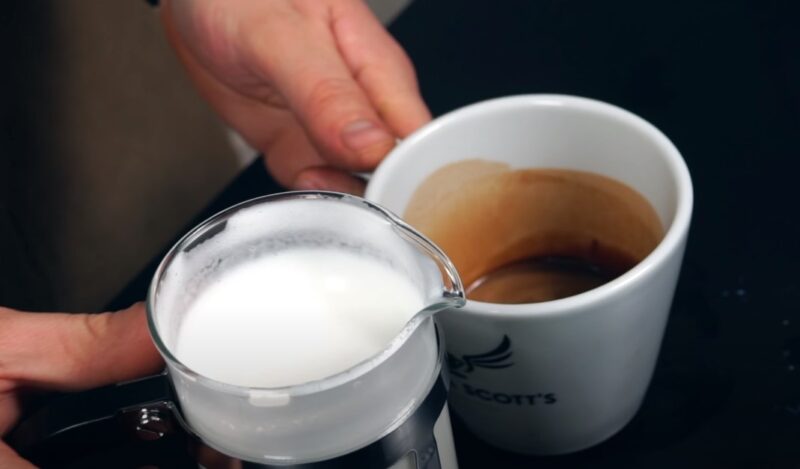 Cappuccino vs latte composition
